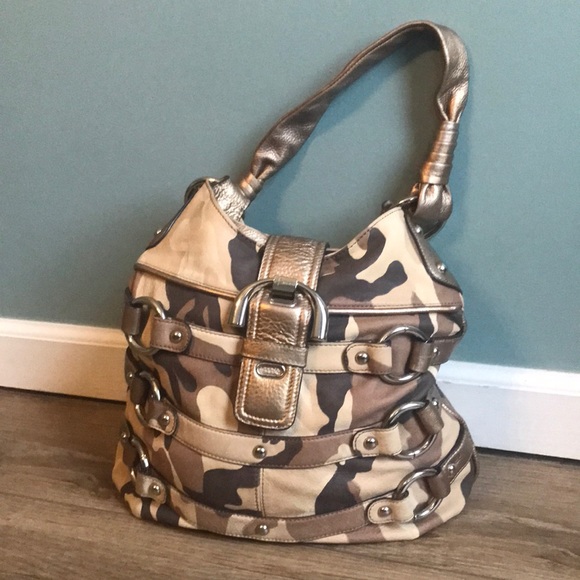 b. makowsky Handbags - B. makowsky | Kimberly Camo Leather shoulder bag purse. Brown camo pattern.